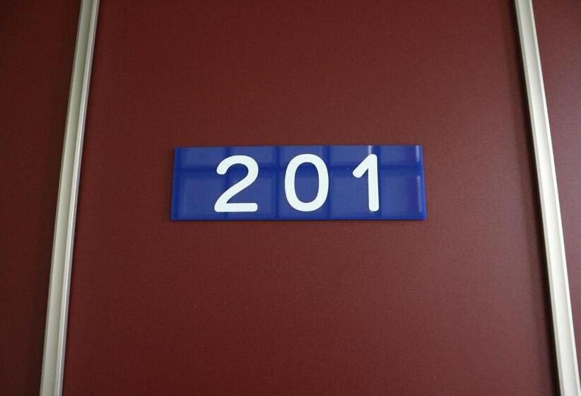 Hotel Harbor Beach House