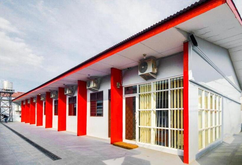 فندق Oyo 2940 Papakoel Residence