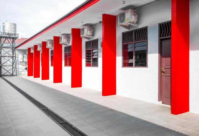 فندق Oyo 2940 Papakoel Residence