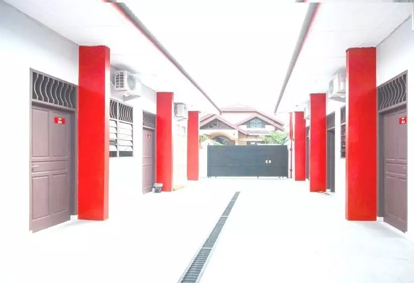 ホテル Oyo 2940 Papakoel Residence