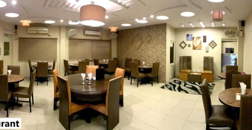 هتل Royal Gardens Lahore