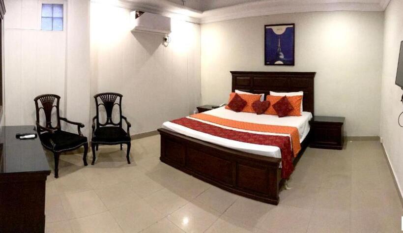 هتل Royal Gardens Lahore