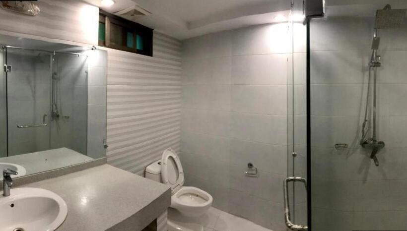 هتل Royal Gardens Lahore