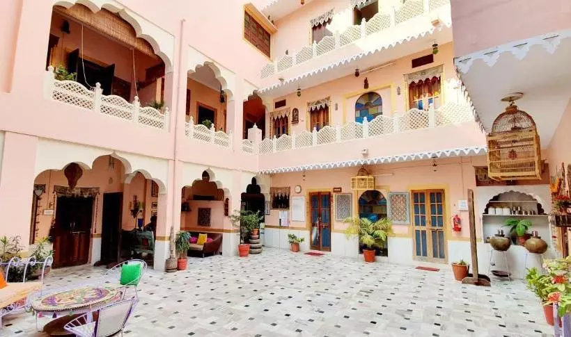 پانسیون Durag Niwas Guest House