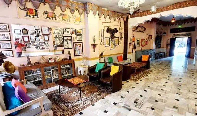 پانسیون Durag Niwas Guest House