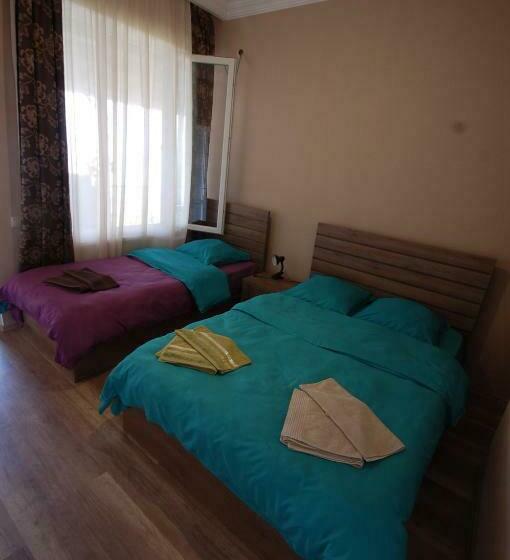 پانسیون Guest House Aisi