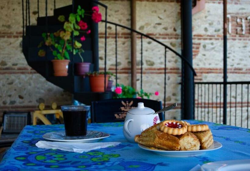 پانسیون Guest House Aisi