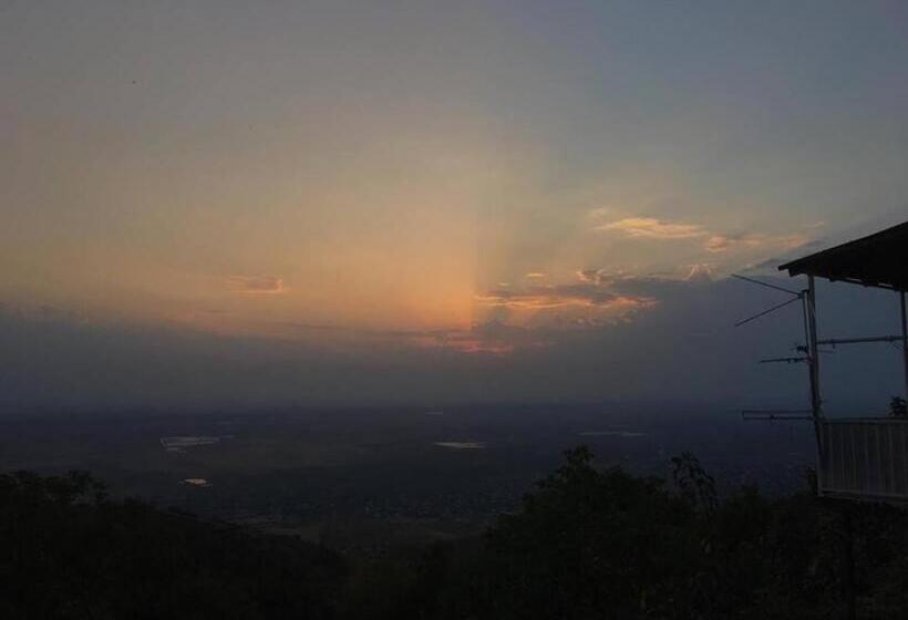 پانسیون Guest House Aisi