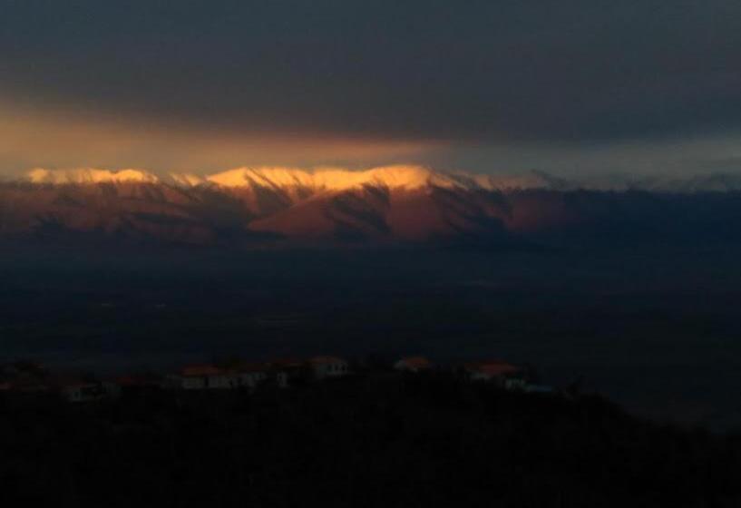 پانسیون Guest House Aisi