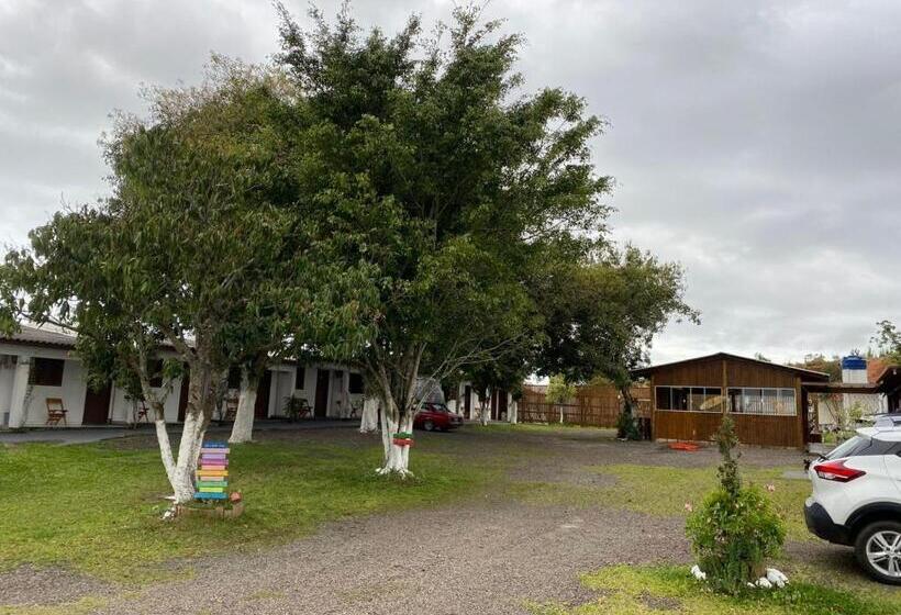 پانسیون Pousada Dina