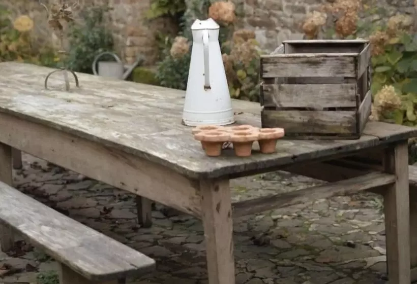 ベッドアンドブレックファースト Artefact