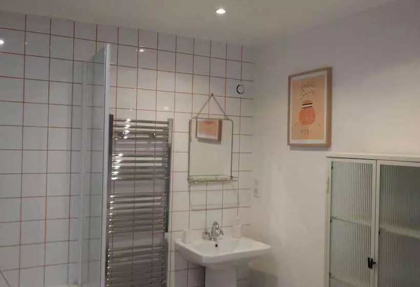 ベッドアンドブレックファースト Artefact