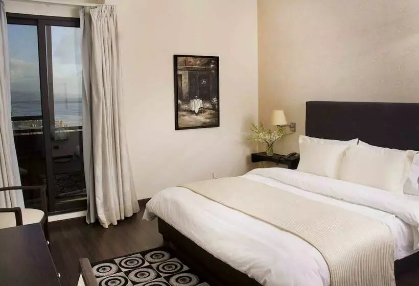 هتل Al Jamila Suites
