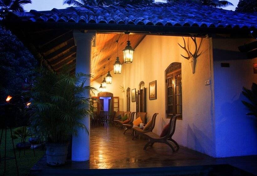 فندق Athulya Villas