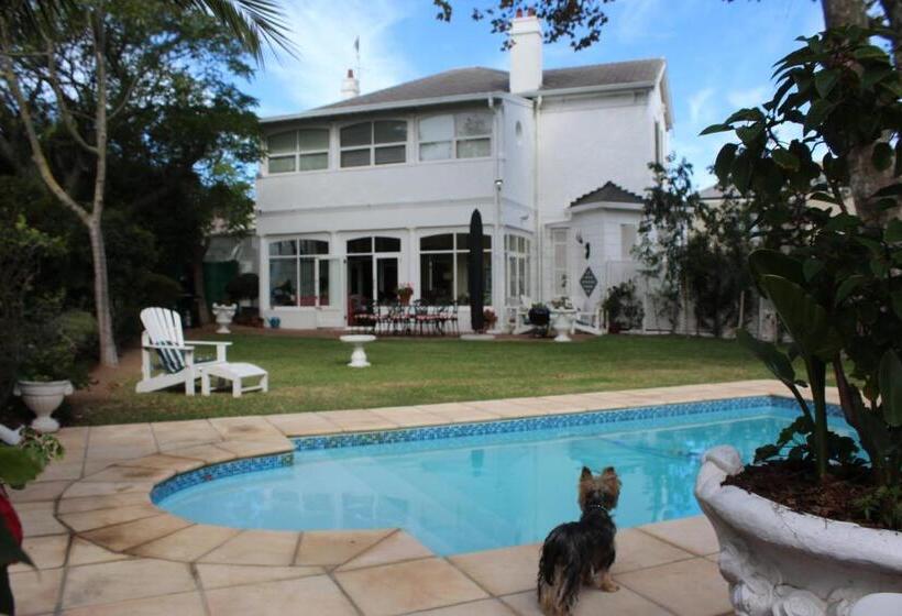 Hotel Brooklands House