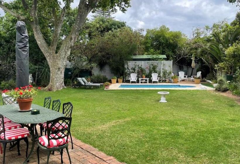 Hotel Brooklands House