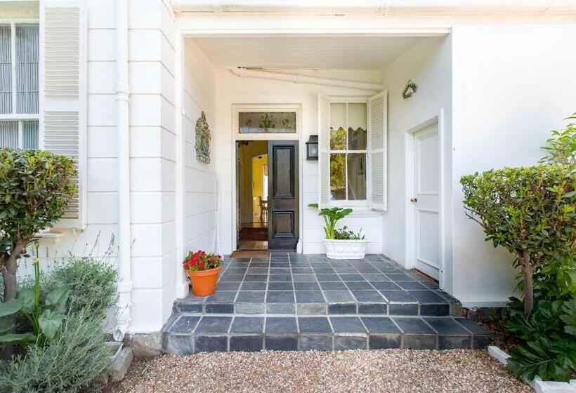 Hotel Brooklands House