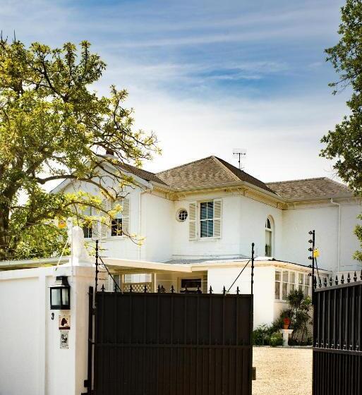 Hotel Brooklands House