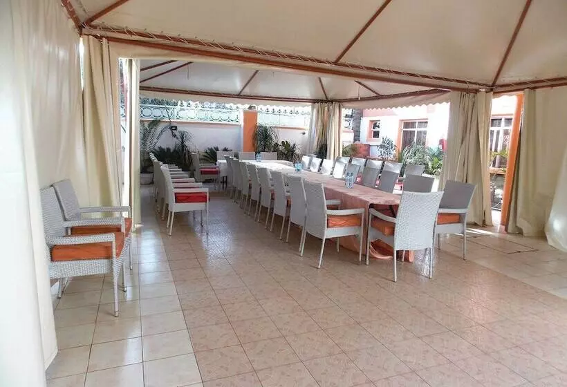 هتل Hanan Guest House