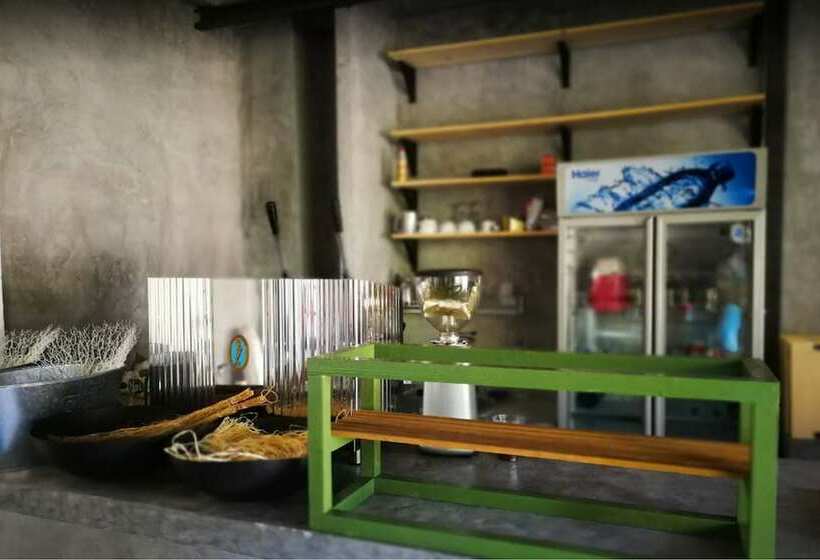 Szálloda Hink Poshtel Phangnga