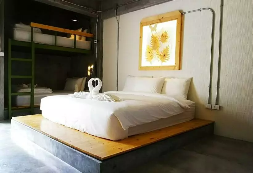 ホテル Hink Poshtel Phangnga