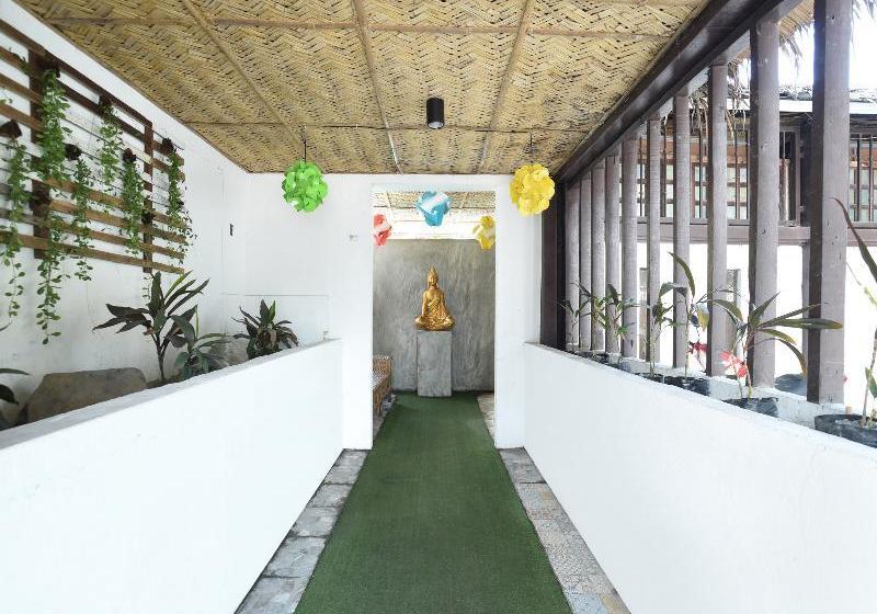 Отель Poleng Villa