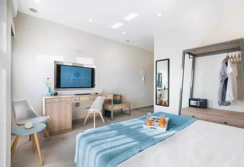 Hotelli Santorini Main Square