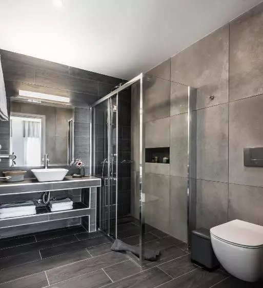 Hotelli Santorini Main Square