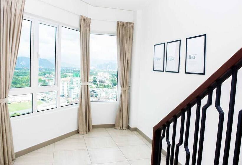 Hotel The Octagon Ipoh By Plush