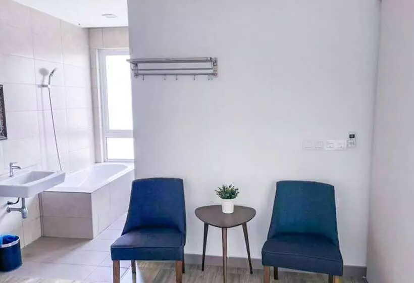 Hotelli The Octagon Ipoh By Plush