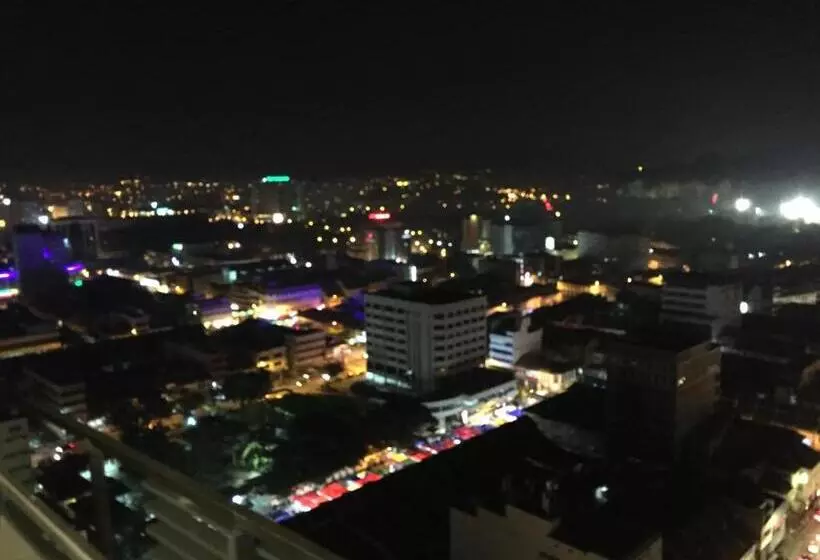 Hotelli The Octagon Ipoh By Plush