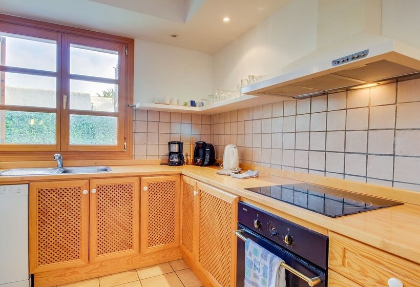 Cozy Cottage In Porto Cristo Novo With Swimming Pool