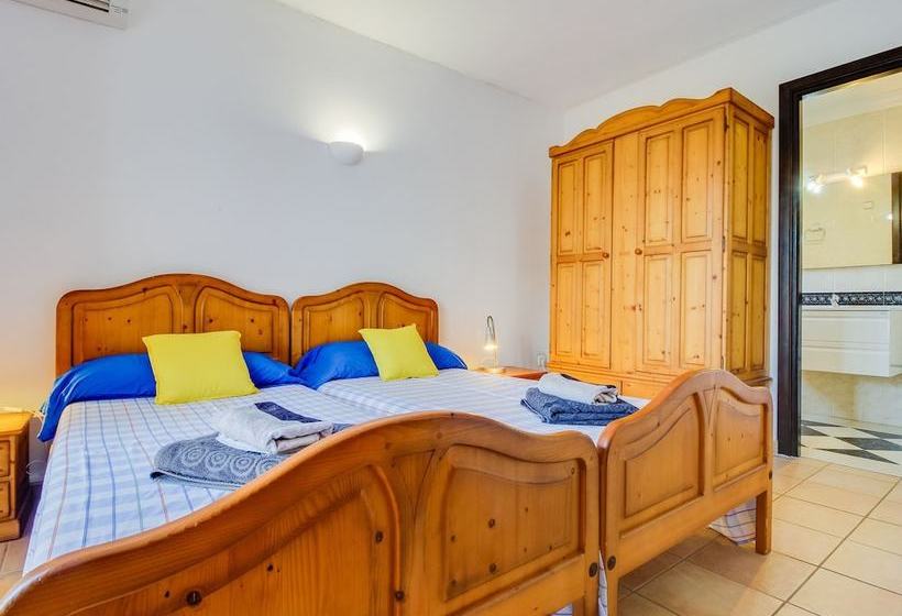 Cozy Cottage In Porto Cristo Novo With Swimming Pool