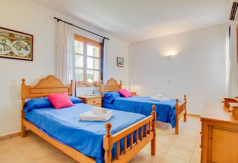 Cozy Cottage In Porto Cristo Novo With Swimming Pool