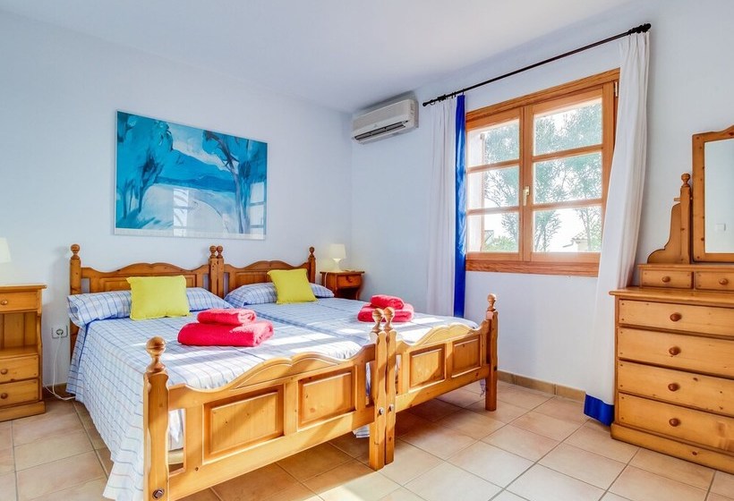 Cozy Cottage In Porto Cristo Novo With Swimming Pool