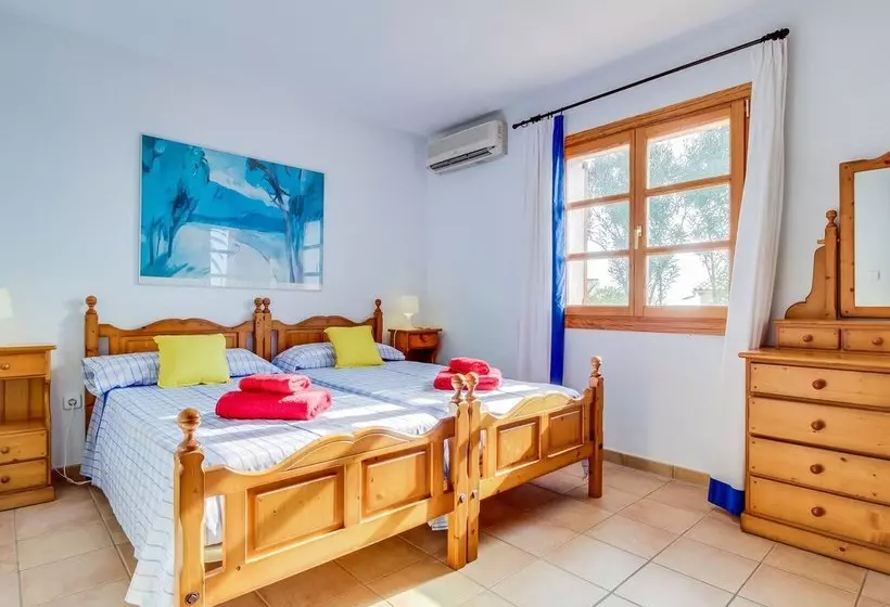 Cozy Cottage In Porto Cristo Novo With Swimming Pool