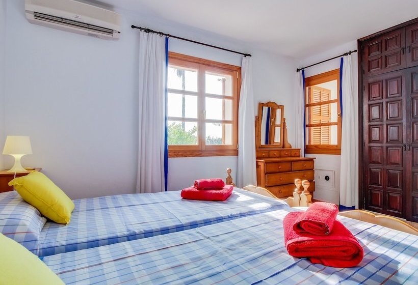 Cozy Cottage In Porto Cristo Novo With Swimming Pool