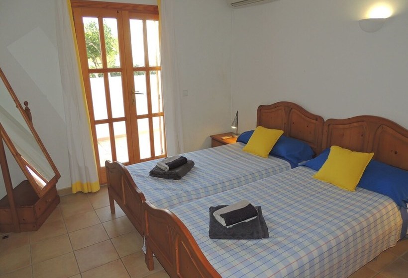 Cozy Cottage In Porto Cristo Novo With Swimming Pool