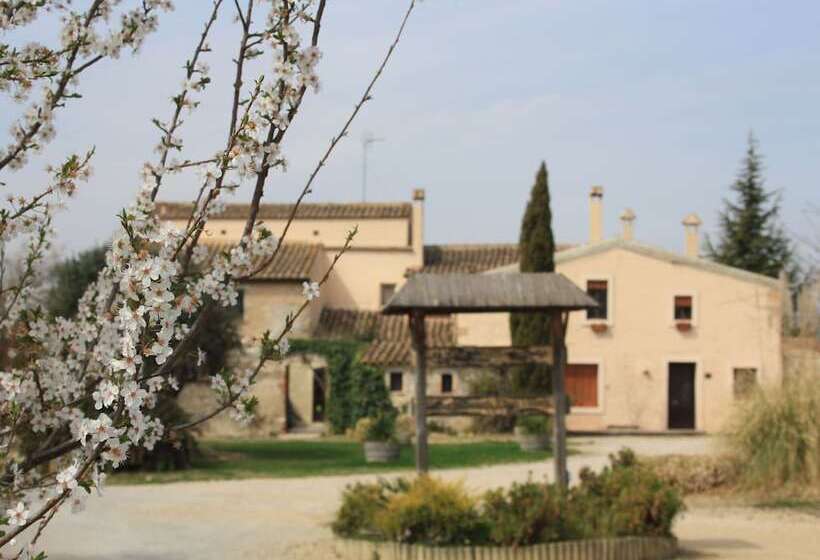 Cozy Cottage In Subirats With Swimming Pool