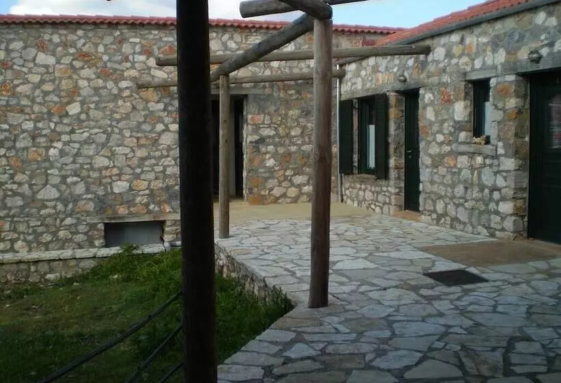 Hotelli Arachovitika Kalivia