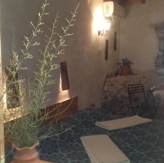 Отель Arachovitika Kalivia