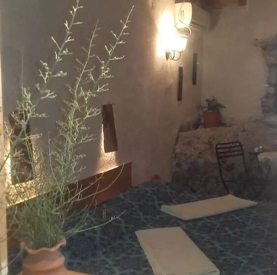 Hotelli Arachovitika Kalivia