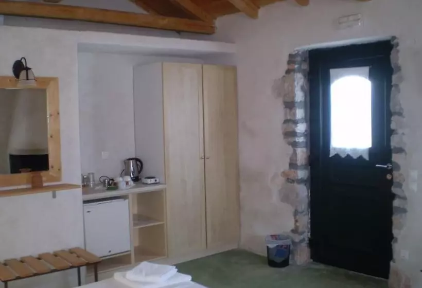 Hotelli Arachovitika Kalivia