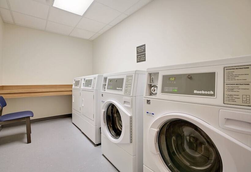 בית מלון כפרי Fairfield Inn & Suites Bardstown