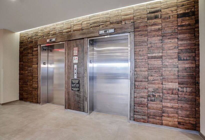 בית מלון כפרי Fairfield Inn & Suites Bardstown