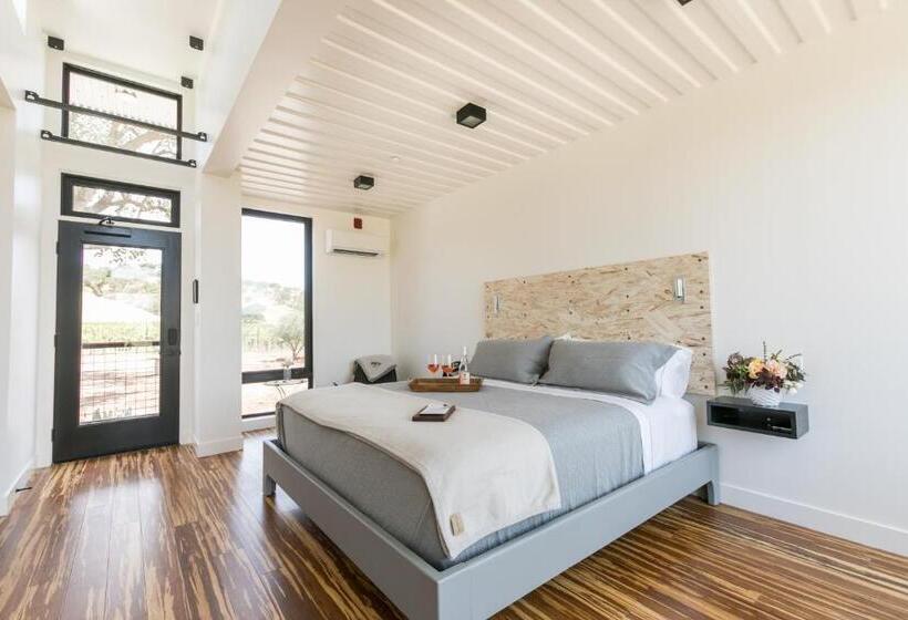 בית מלון כפרי Geneseo Inn