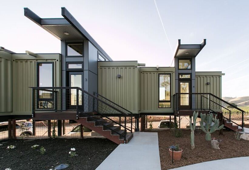 בית מלון כפרי Geneseo Inn