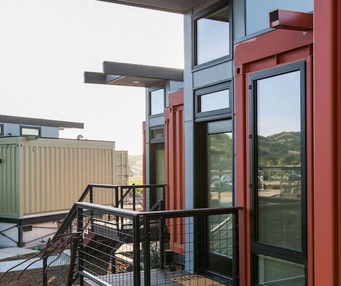 בית מלון כפרי Geneseo Inn