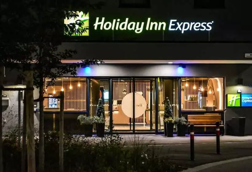 ホテル Holiday Inn Express Munich   Olching, An Ihg