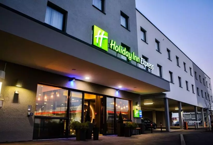 ホテル Holiday Inn Express Munich   Olching, An Ihg
